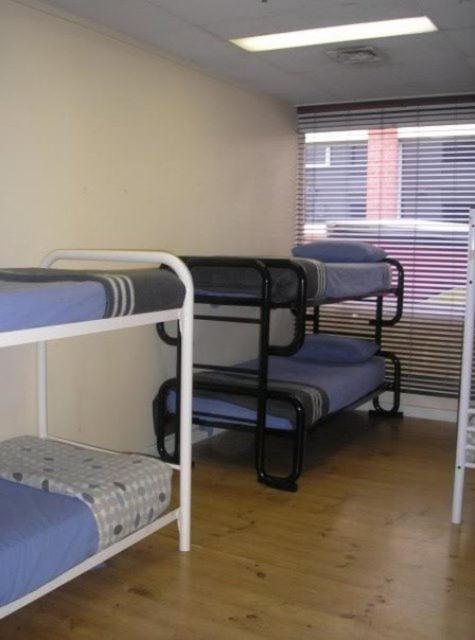 The Melbourne Connection Travellers Hostel Room photo